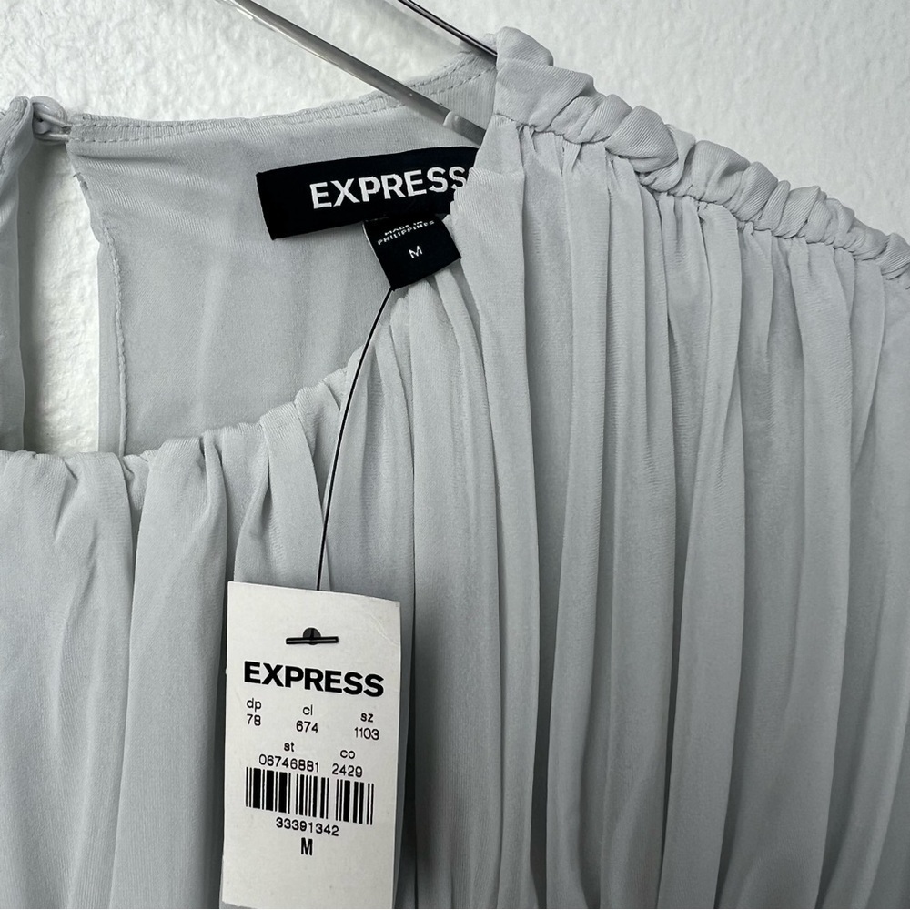 Express Crew Neck Ruched Peplum Medium Top NWT - Picture 8 of 10